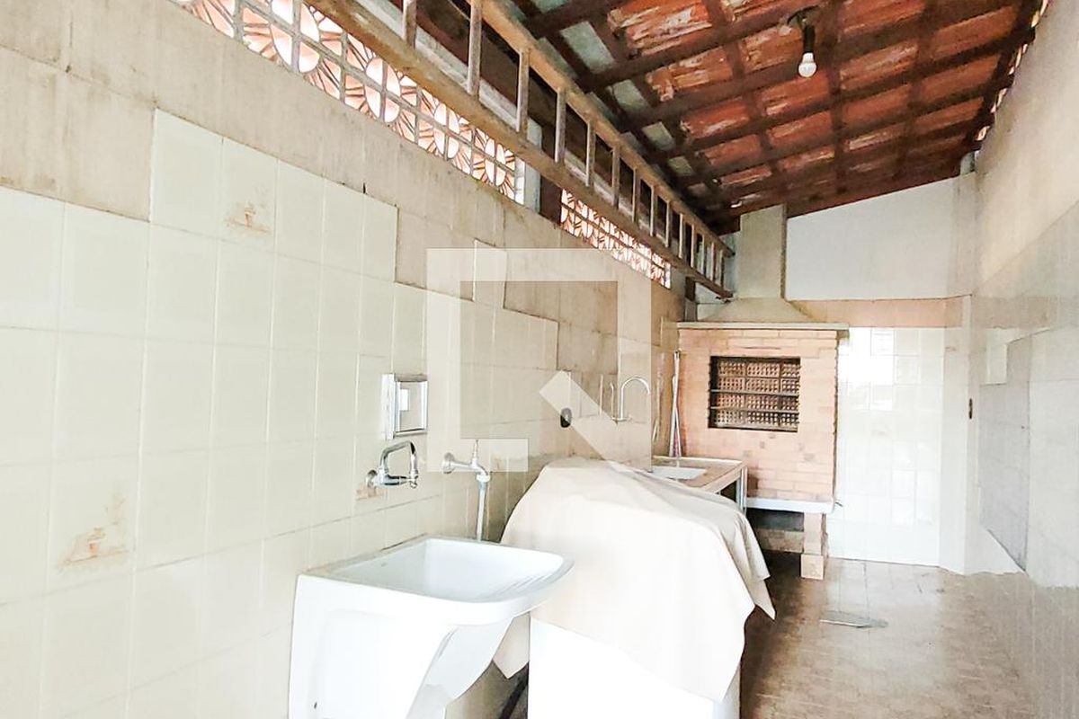 Casa à Venda - Jardim Flamboyant, 3 Quartos,  230 m2 em , Campinas - sp | SoloBR