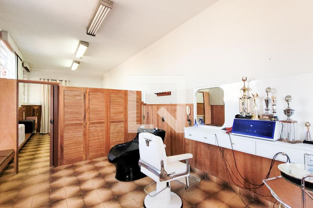 Casa à Venda - Jardim Flamboyant, 3 Quartos,  230 m2 em , Campinas - sp | SoloBR