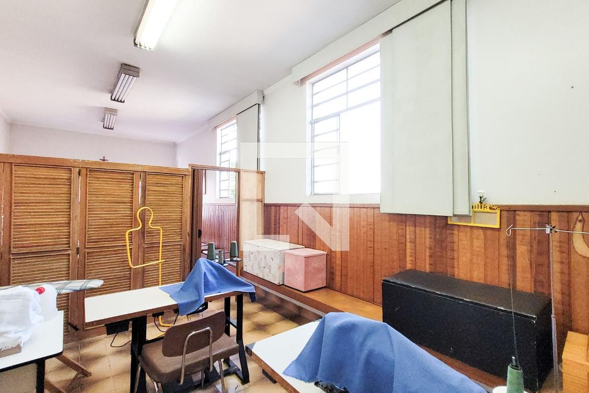 Casa à Venda - Jardim Flamboyant, 3 Quartos,  230 m2 em , Campinas - sp | SoloBR