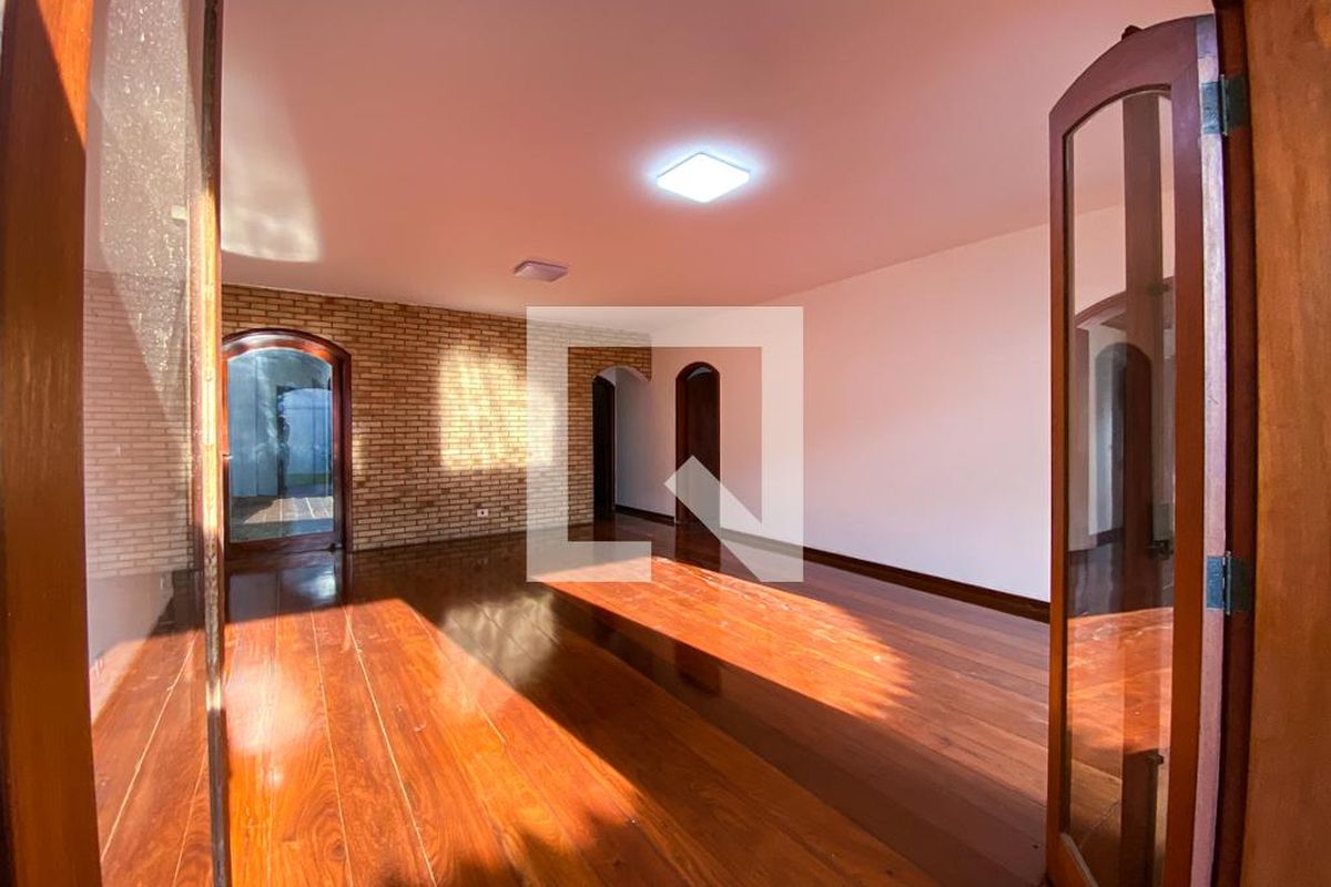 Casa, 7 quartos, 380 m² - Foto 2