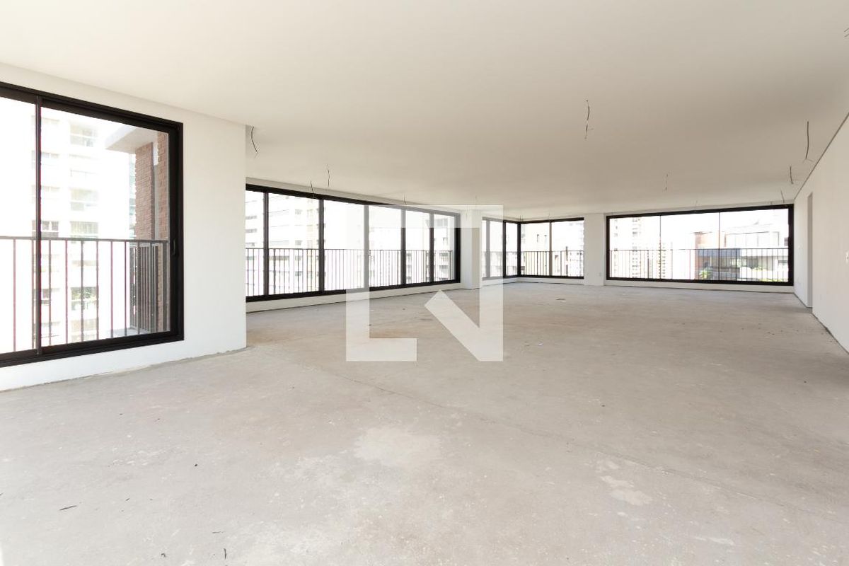 Apartamento, 5 quartos, 374 m² - Foto 1