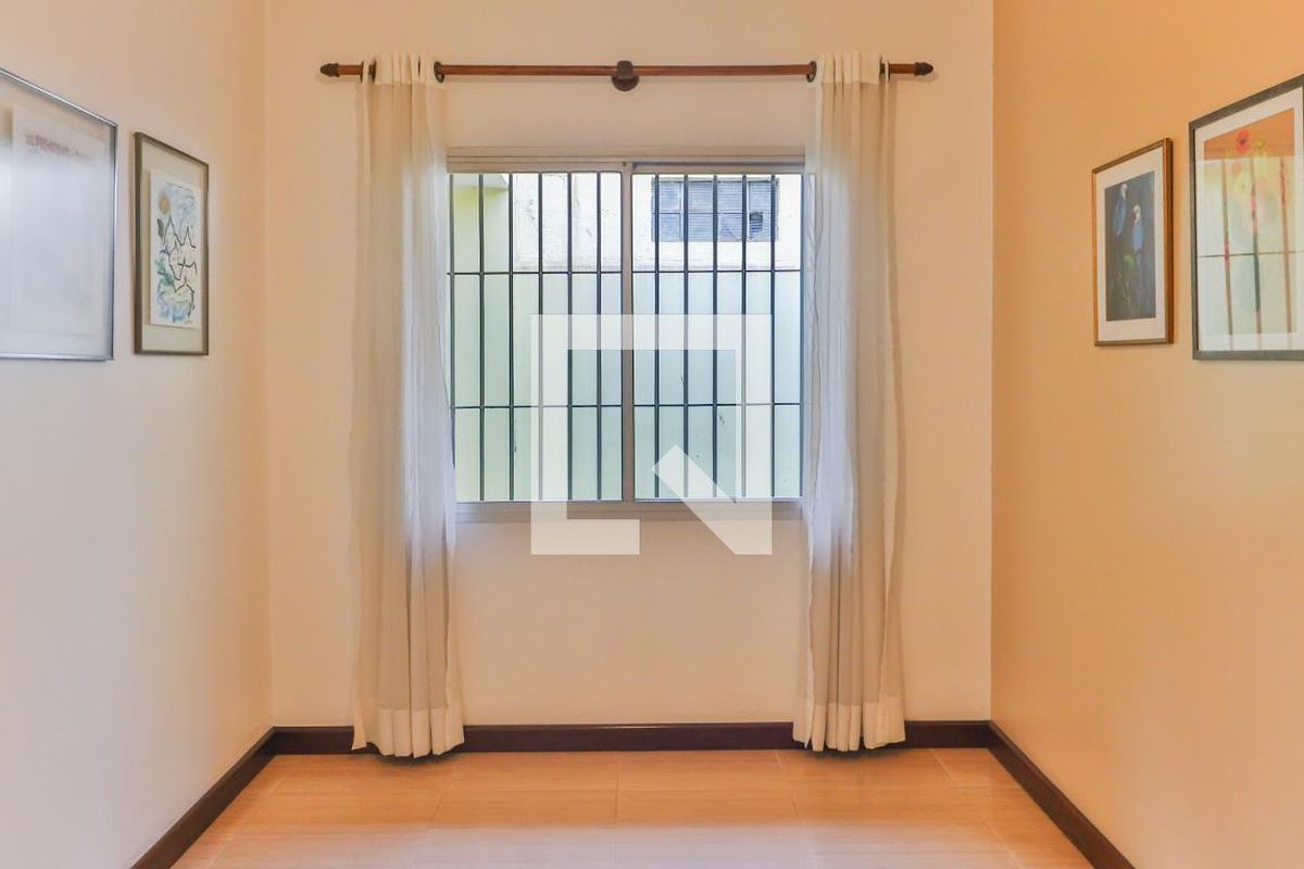 Casa, 3 quartos, 276 m² - Foto 4