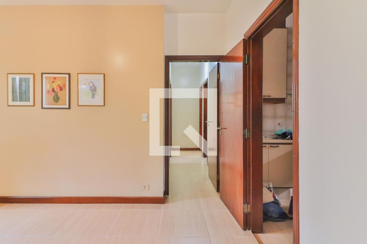 Casa, 3 quartos, 276 m² - Foto 14
