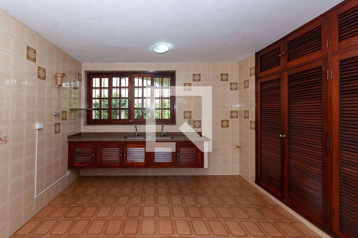 Casa, 3 quartos, 250 m² - Foto 19