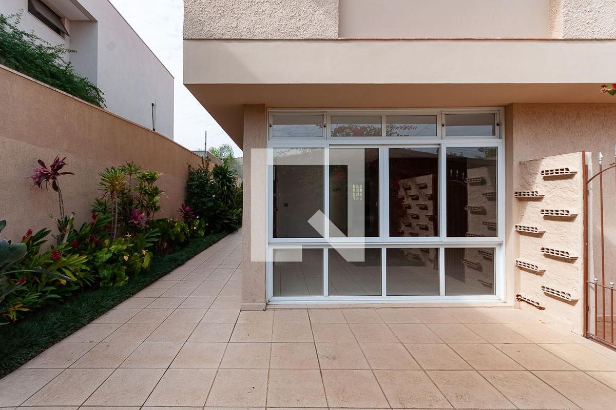 Casa, 3 quartos, 250 m² - Foto 16