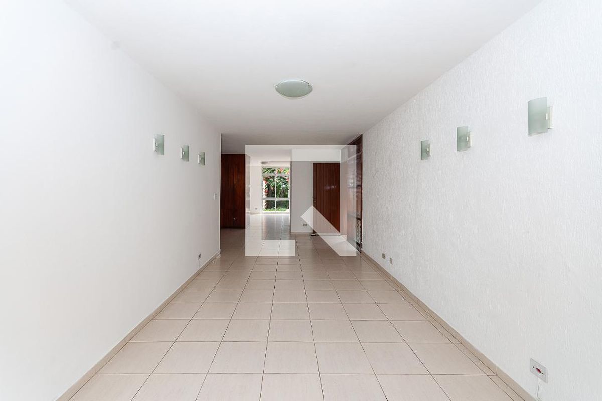 Casa, 3 quartos, 250 m² - Foto 9