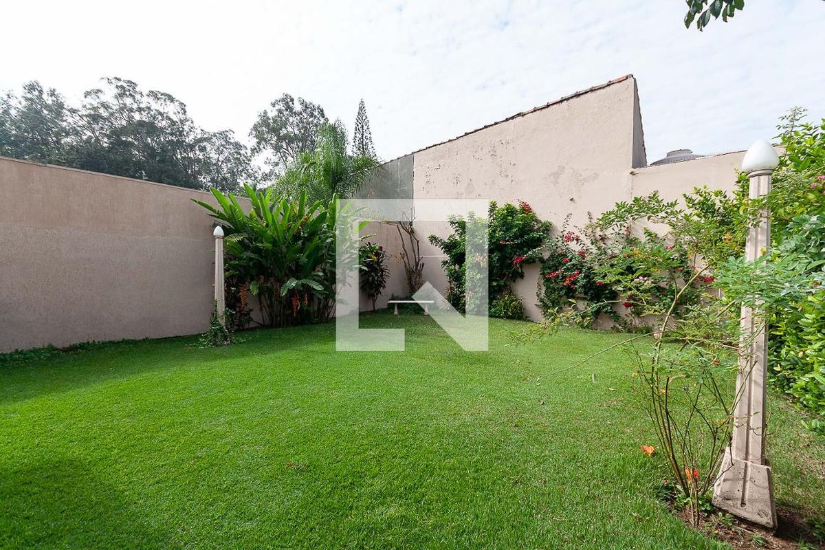 Casa, 3 quartos, 250 m² - Foto 12