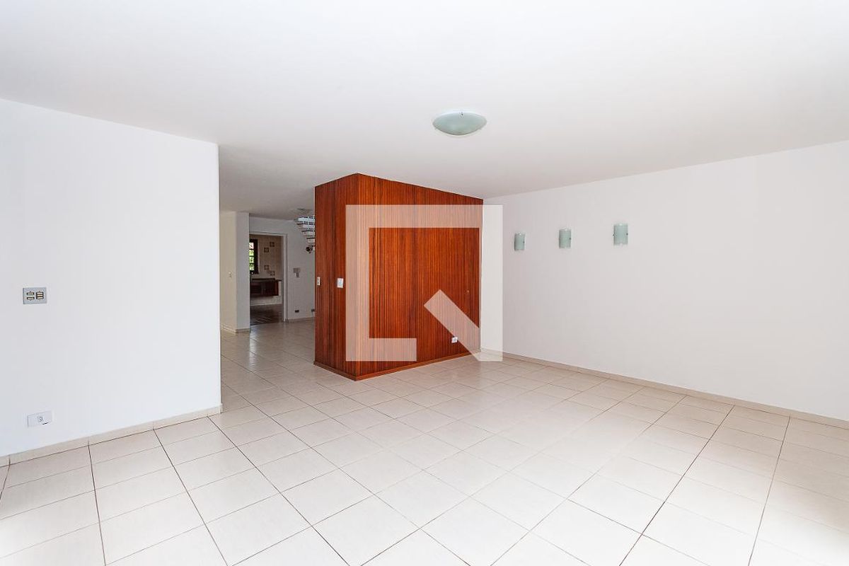 Casa, 3 quartos, 250 m² - Foto 3