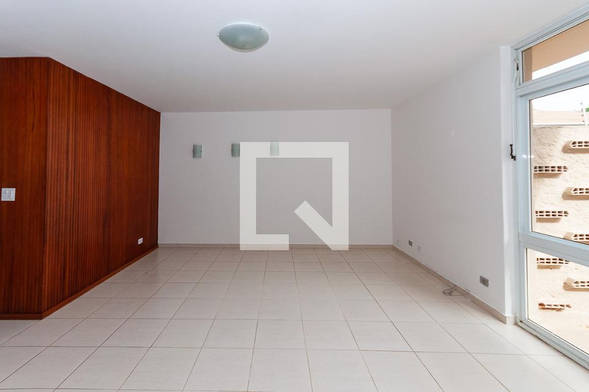 Casa, 3 quartos, 250 m² - Foto 2