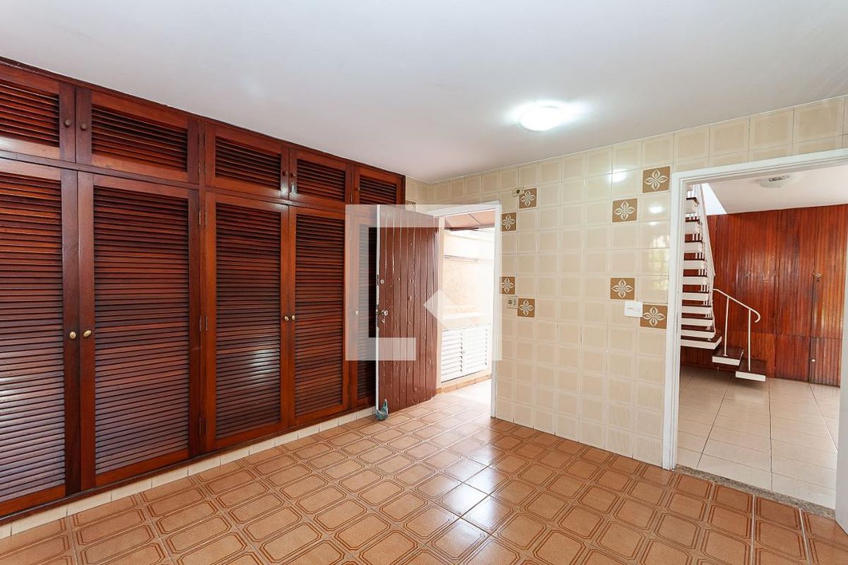 Casa, 3 quartos, 250 m² - Foto 21