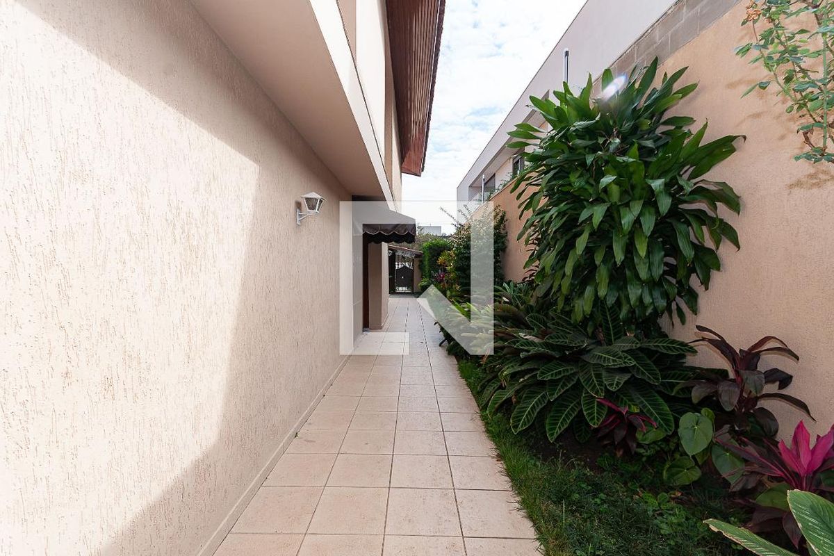 Casa, 3 quartos, 250 m² - Foto 14