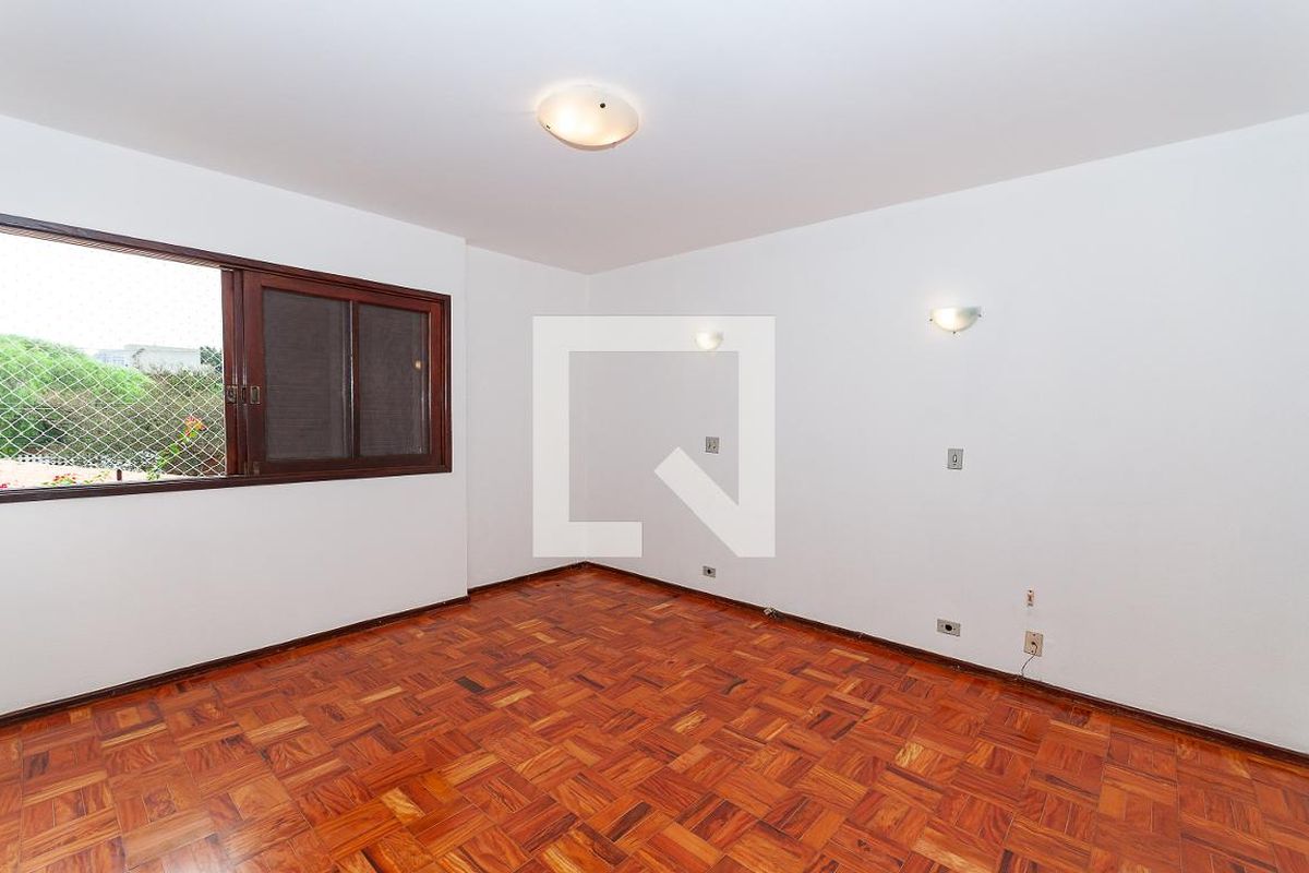 Casa, 3 quartos, 250 m² - Foto 38