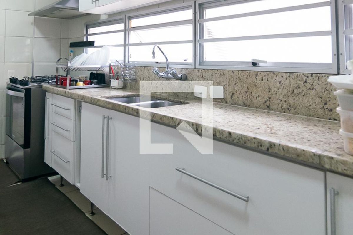 Apartamento, 3 quartos, 246 m² - Foto 95