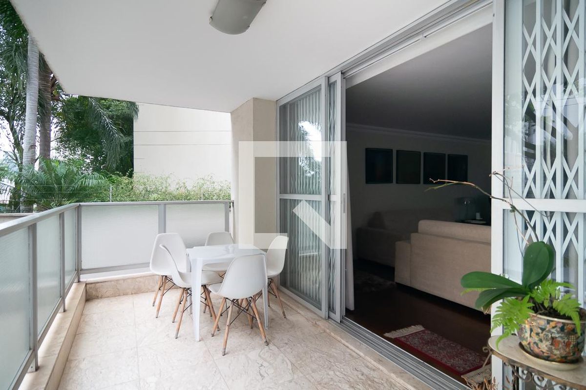 Apartamento, 3 quartos, 246 m² - Foto 25