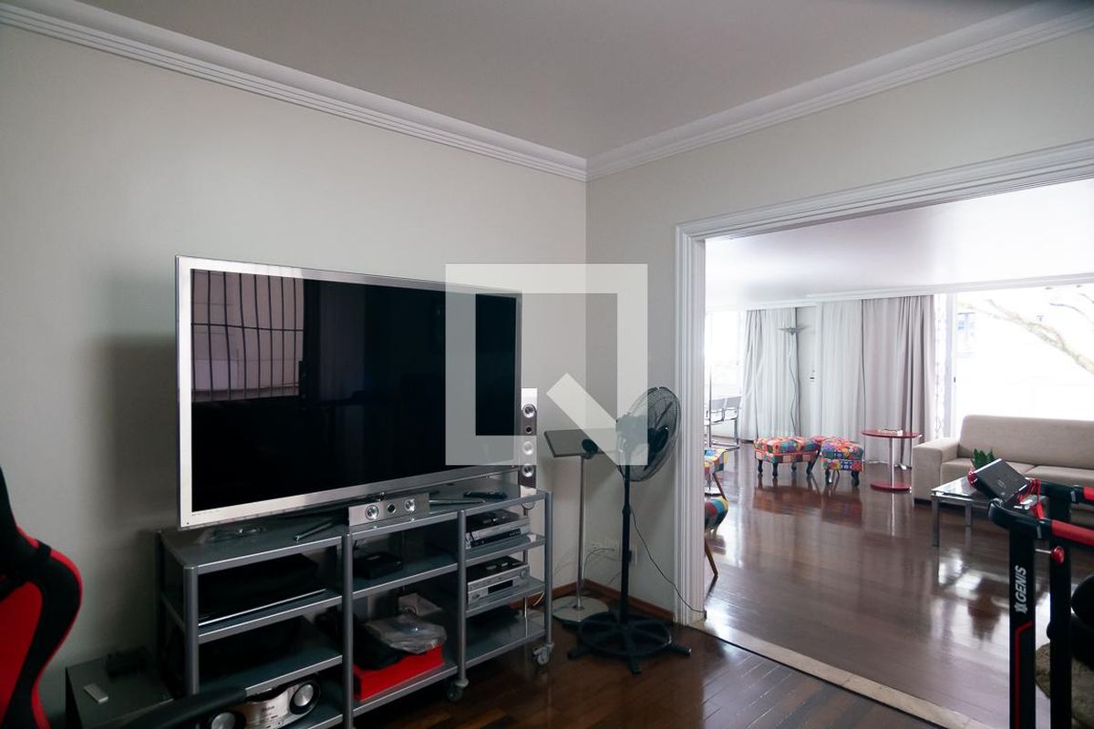 Apartamento, 3 quartos, 246 m² - Foto 15