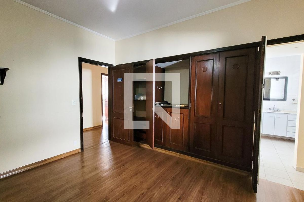 Casa à Venda - Jardim Chapadão, 4 Quartos,  280 m2 em , Campinas - sp | SoloBR