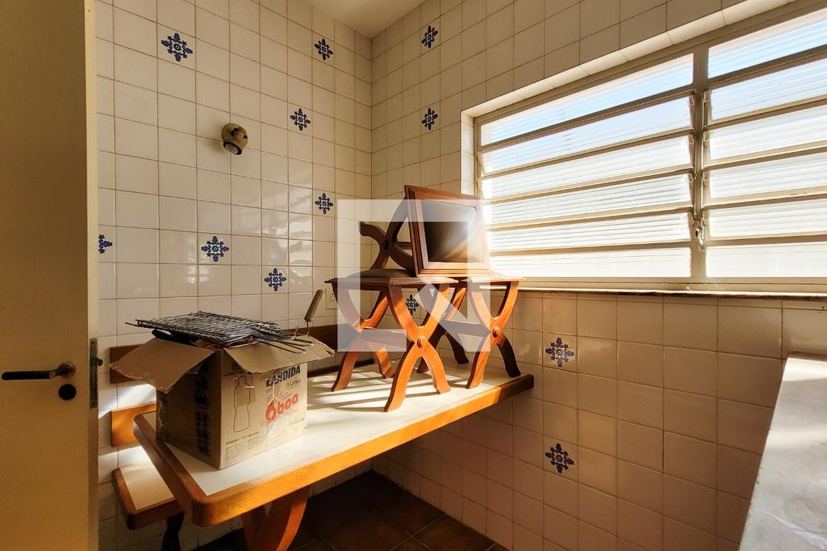 Casa à Venda - Jardim Chapadão, 4 Quartos,  280 m2 em , Campinas - sp | SoloBR