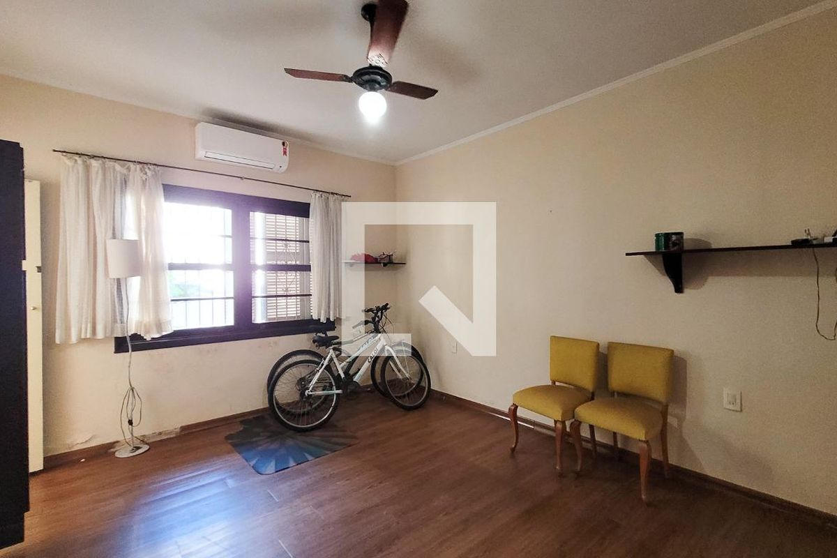 Casa à Venda - Jardim Chapadão, 4 Quartos,  280 m2 em , Campinas - sp | SoloBR