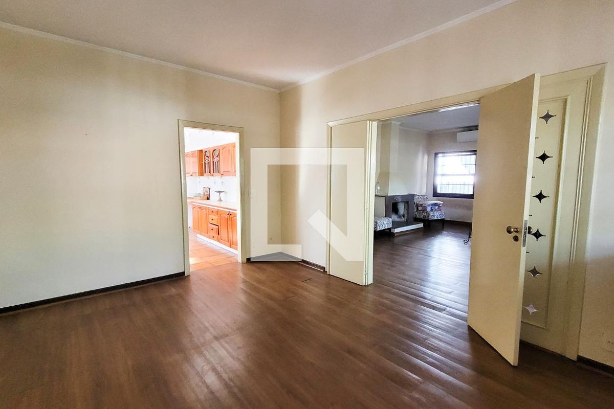 Casa à Venda - Jardim Chapadão, 4 Quartos,  280 m2 em , Campinas - sp | SoloBR
