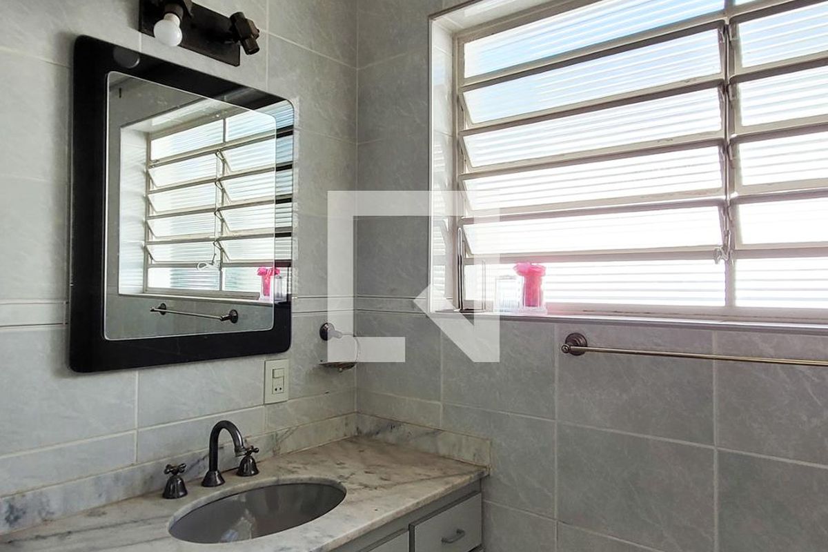 Casa à Venda - Jardim Chapadão, 4 Quartos,  280 m2 em , Campinas - sp | SoloBR