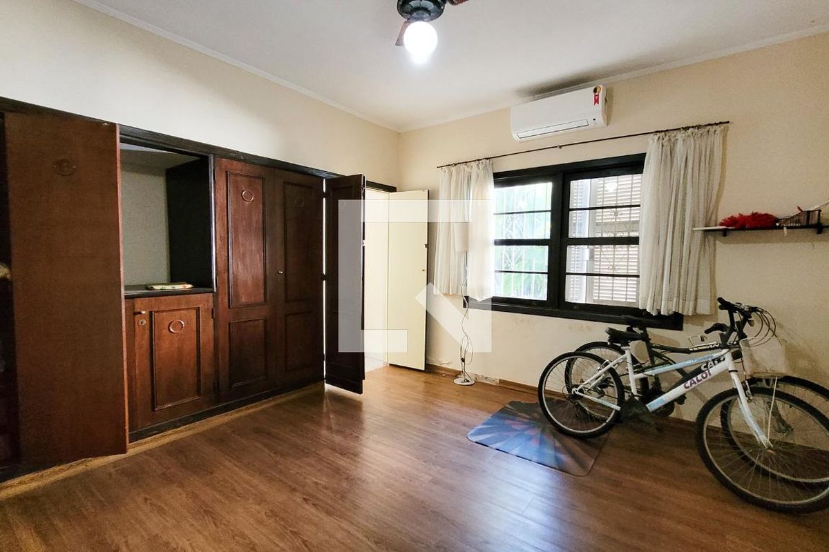 Casa à Venda - Jardim Chapadão, 4 Quartos,  280 m2 em , Campinas - sp | SoloBR