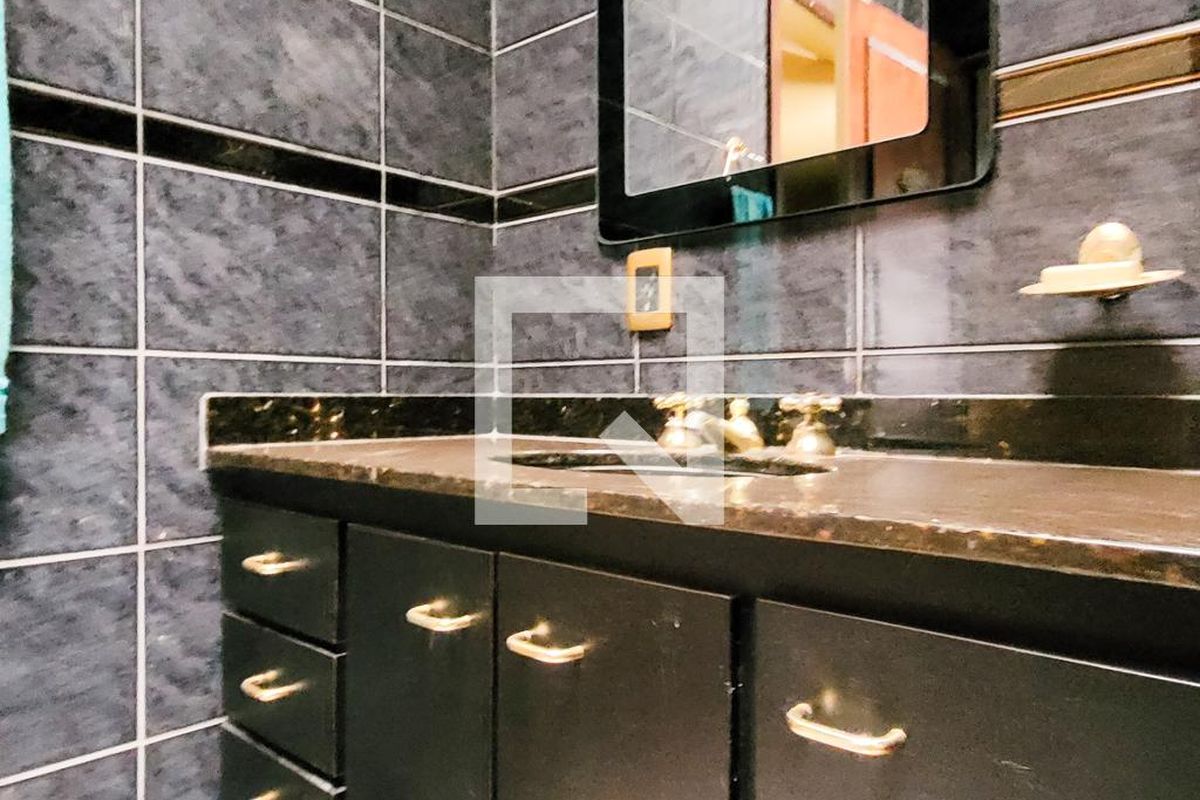 Casa à Venda - Jardim Chapadão, 4 Quartos,  280 m2 em , Campinas - sp | SoloBR