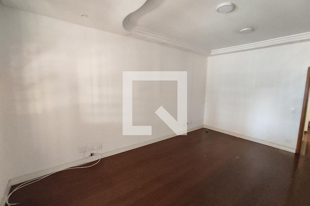 Casa, 3 quartos, 214 m² - Foto 4