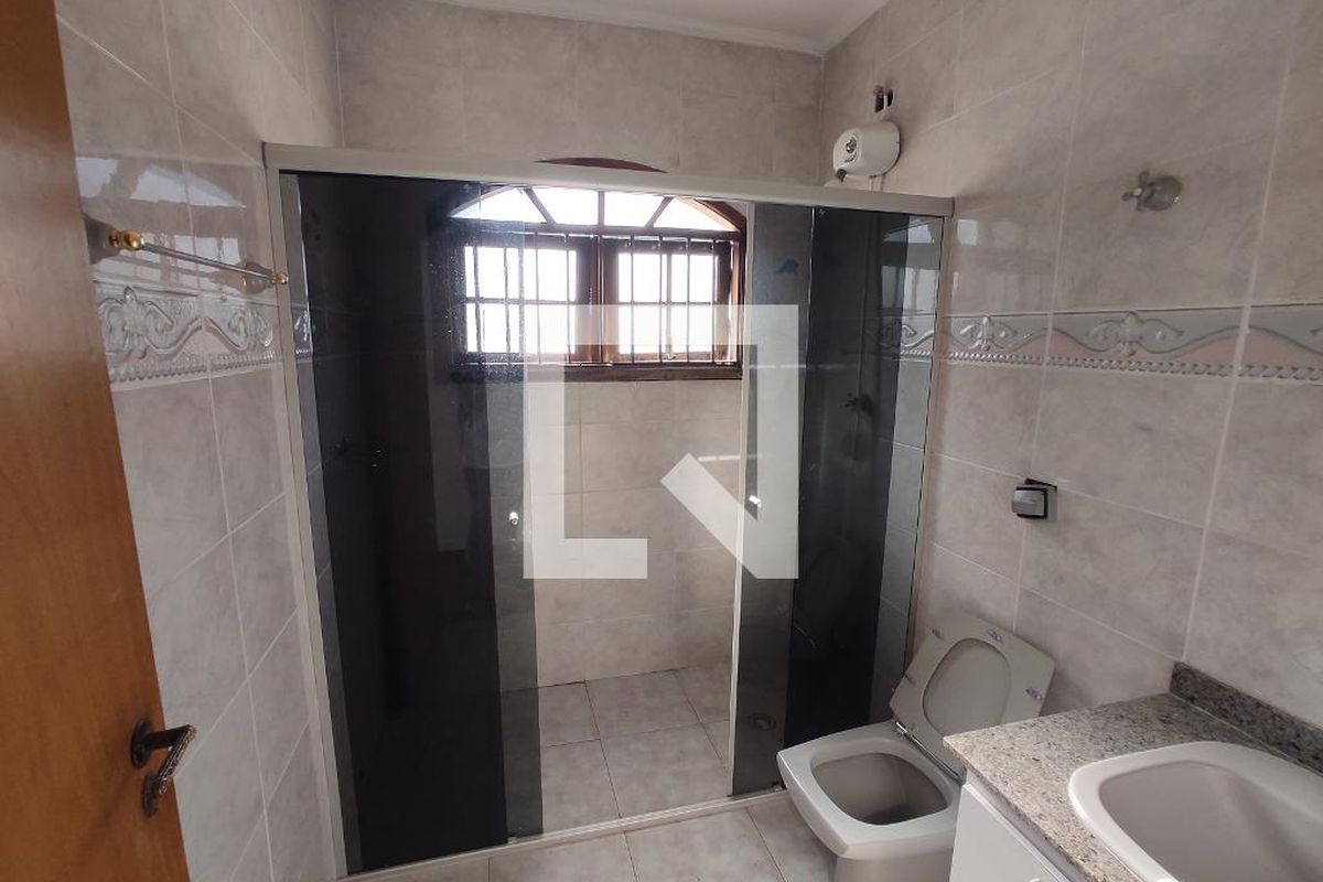 Casa, 3 quartos, 214 m² - Foto 56