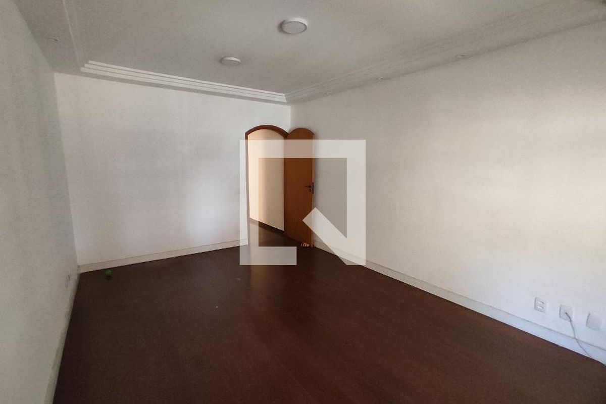 Casa, 3 quartos, 214 m² - Foto 8