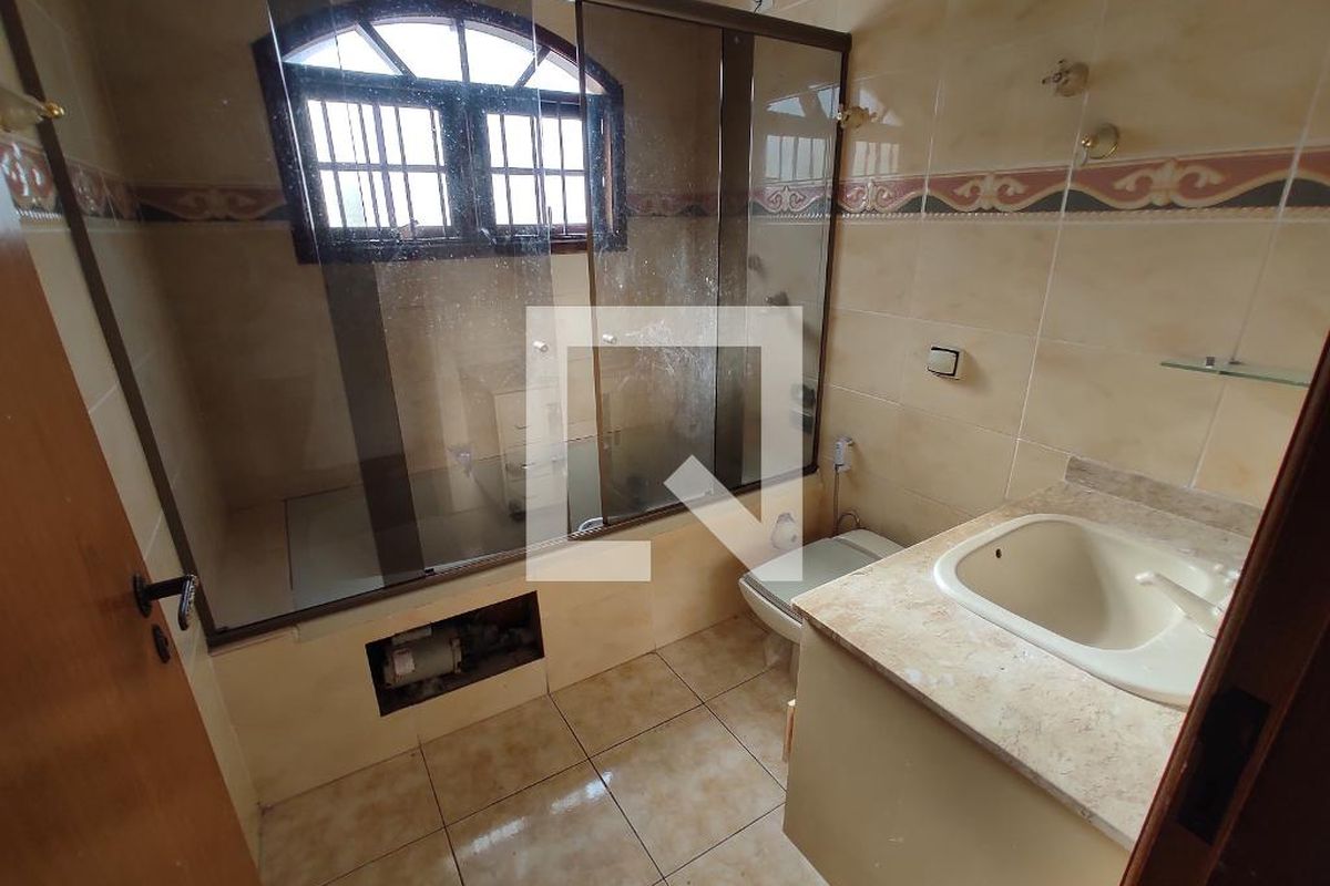 Casa, 3 quartos, 214 m² - Foto 94