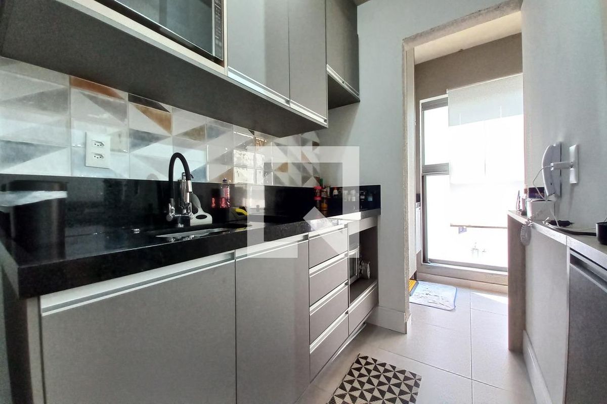Apartamento à Venda - Cambuí, 1 Quarto,  40 m2 em , Campinas - sp | SoloBR