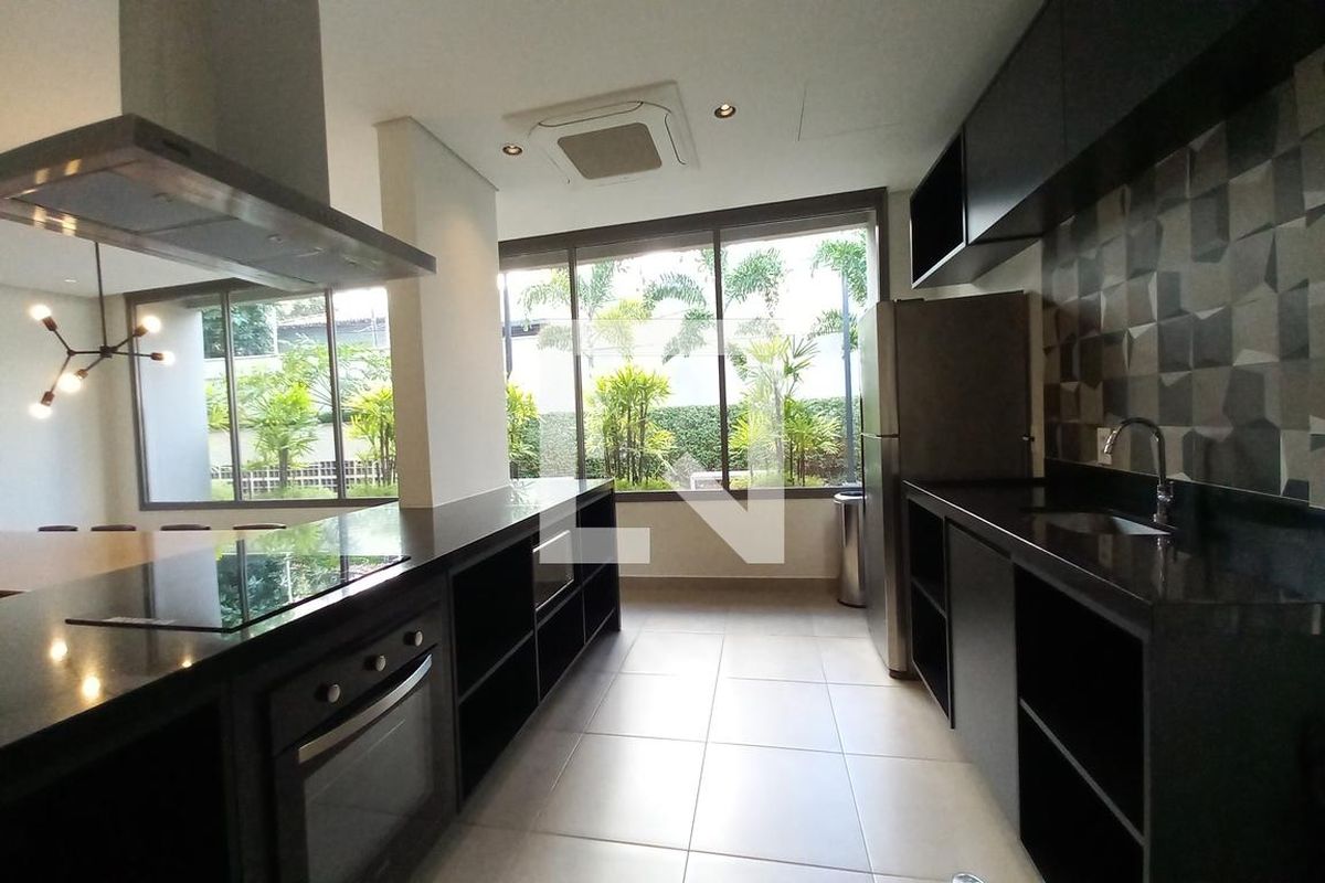 Apartamento à Venda - Cambuí, 1 Quarto,  40 m2 em , Campinas - sp | SoloBR