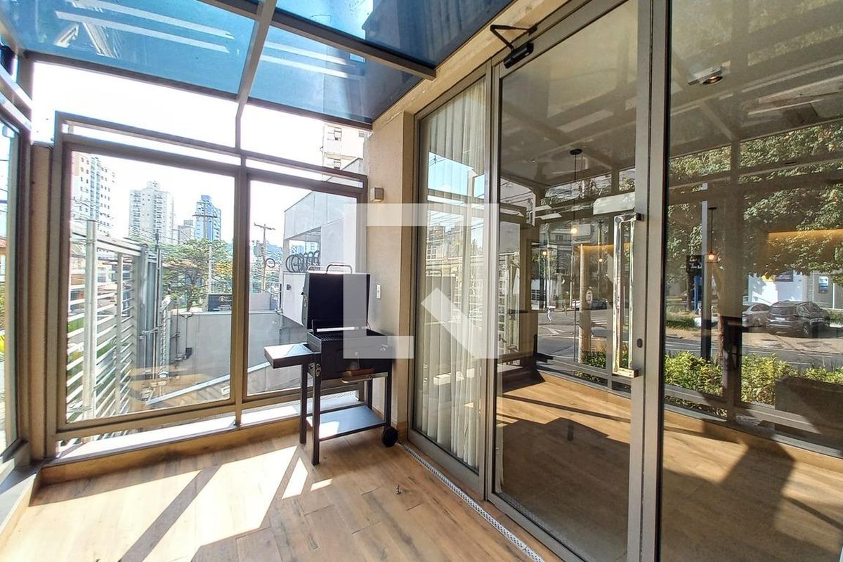 Apartamento à Venda - Cambuí, 1 Quarto,  40 m2 em , Campinas - sp | SoloBR