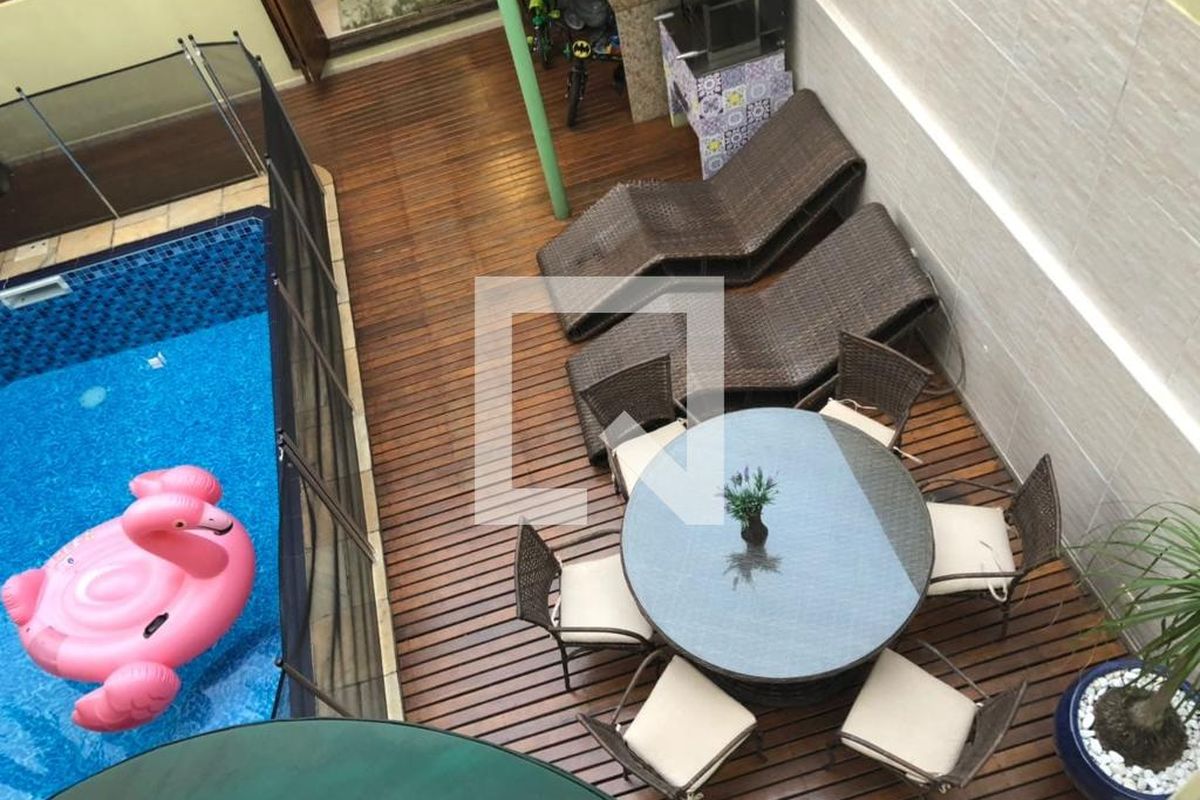 Casa, 4 quartos, 259 m² - Foto 2