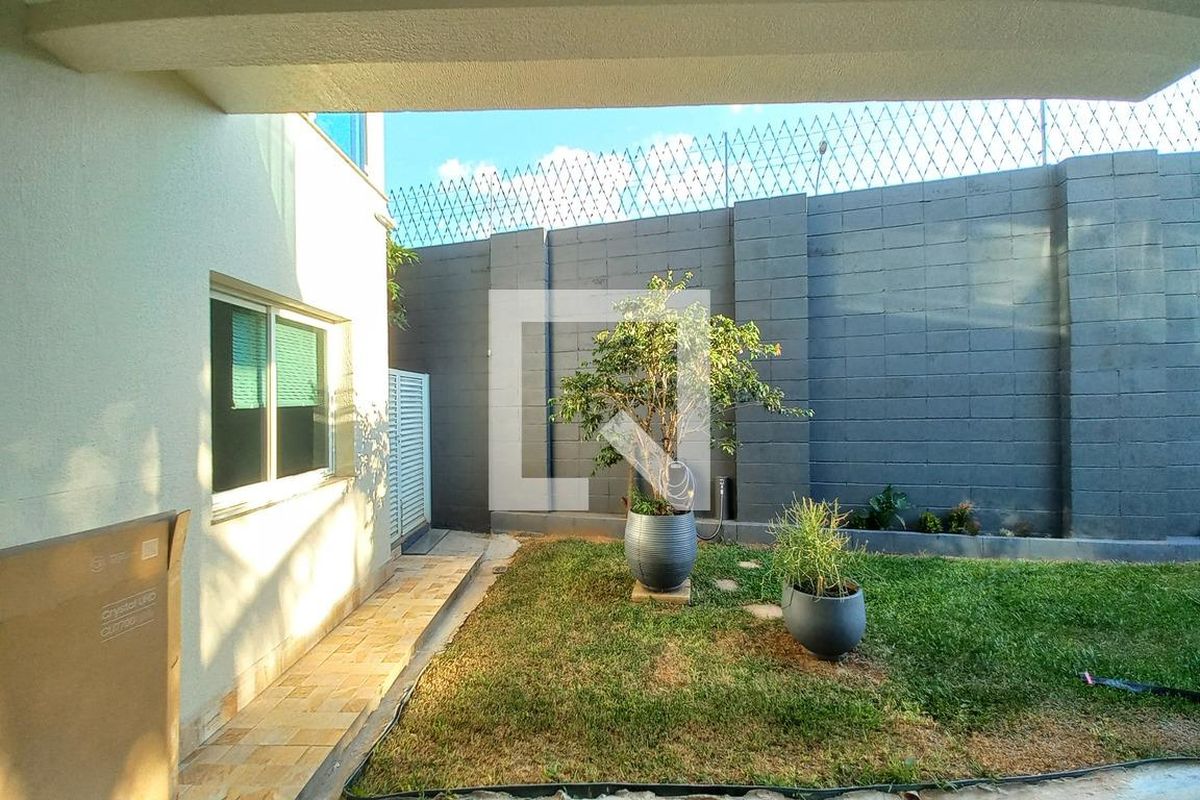 Casa à Venda - Swiss Park, 3 Quartos,  345 m2 em , Campinas - sp | SoloBR