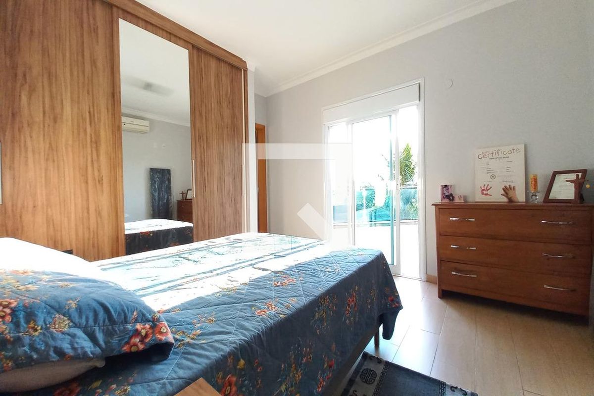Casa à Venda - Swiss Park, 3 Quartos,  345 m2 em , Campinas - sp | SoloBR
