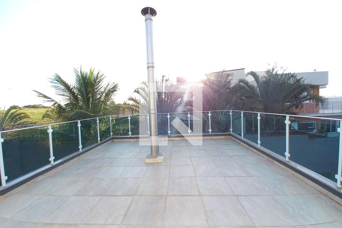 Casa à Venda - Swiss Park, 3 Quartos,  345 m2 em , Campinas - sp | SoloBR