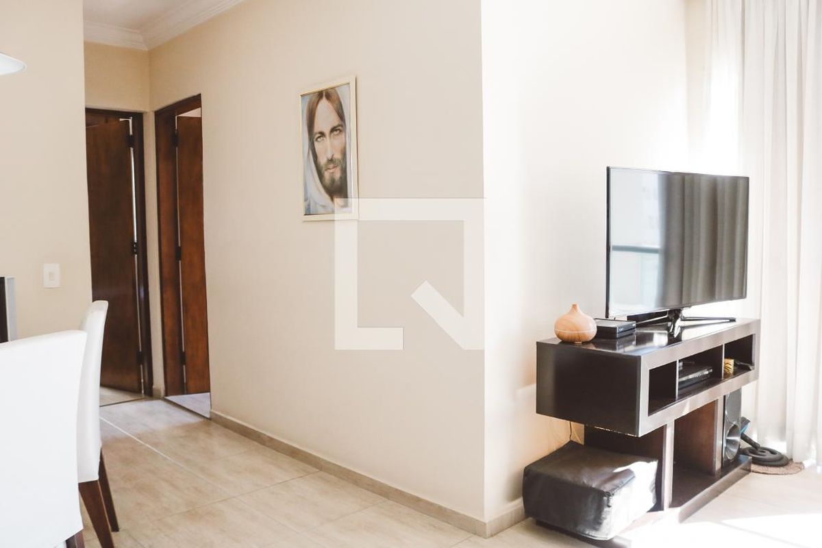 Apartamento, 3 quartos, 74 m² - Foto 2