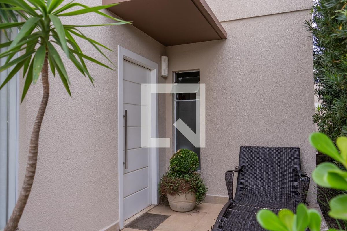 Casa, 5 quartos, 300 m² - Foto 312