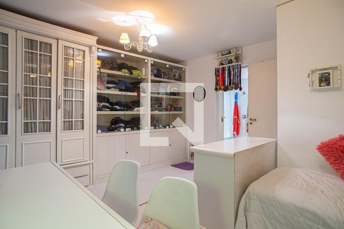 Apartamento, 3 quartos, 180 m² - Foto 85