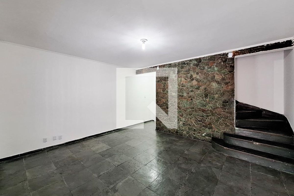 Casa, 2 quartos, 270 m² - Foto 2