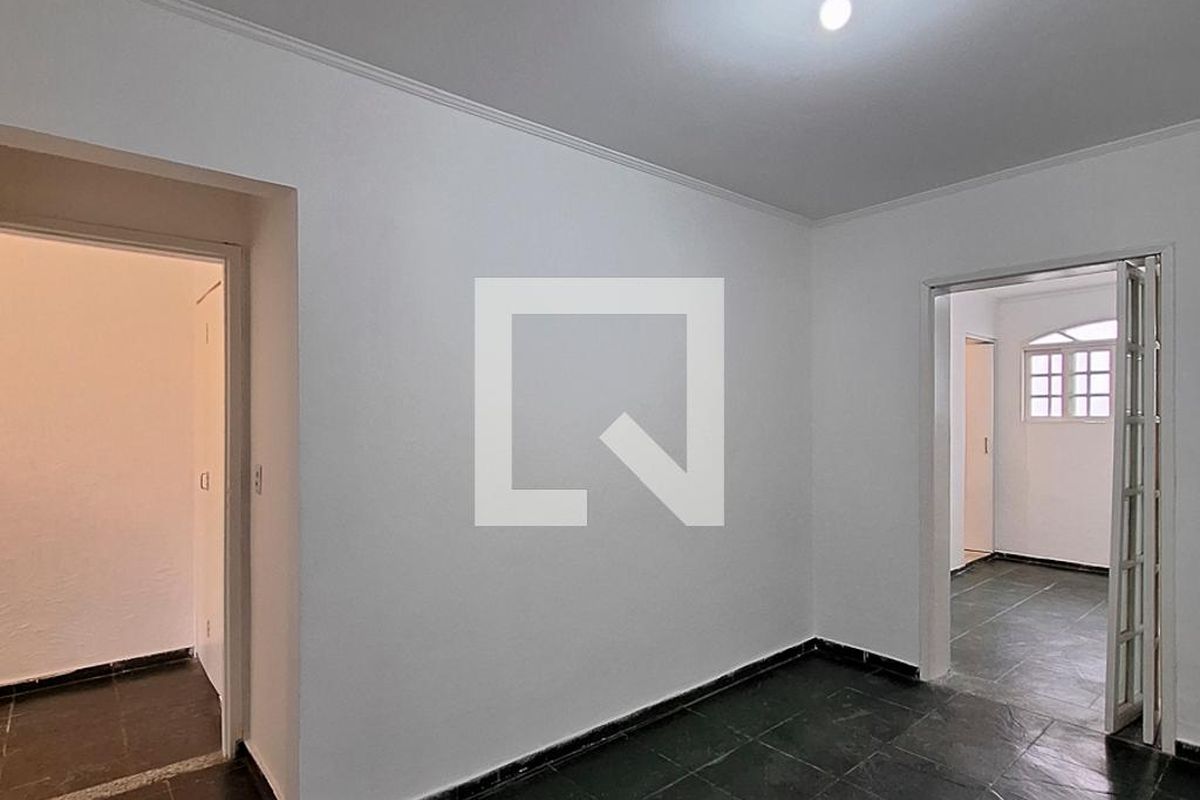 Casa, 2 quartos, 270 m² - Foto 27
