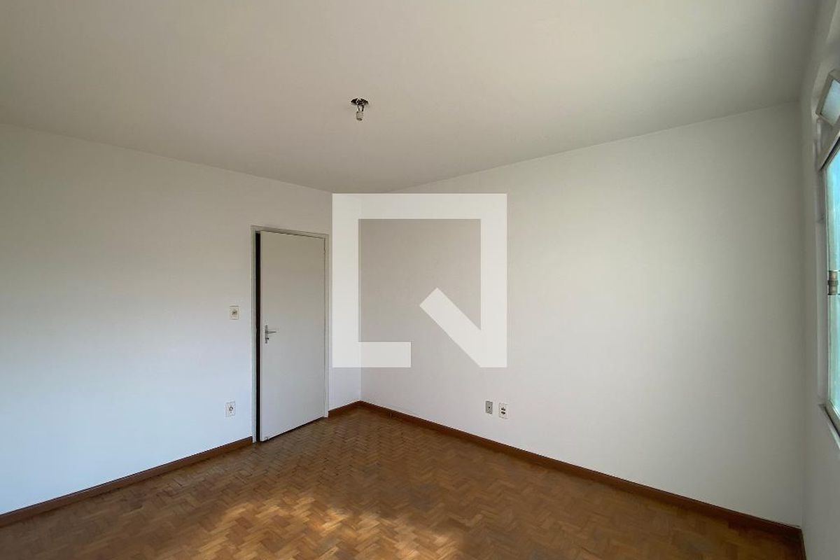 Casa, 6 quartos, 230 m² - Foto 8