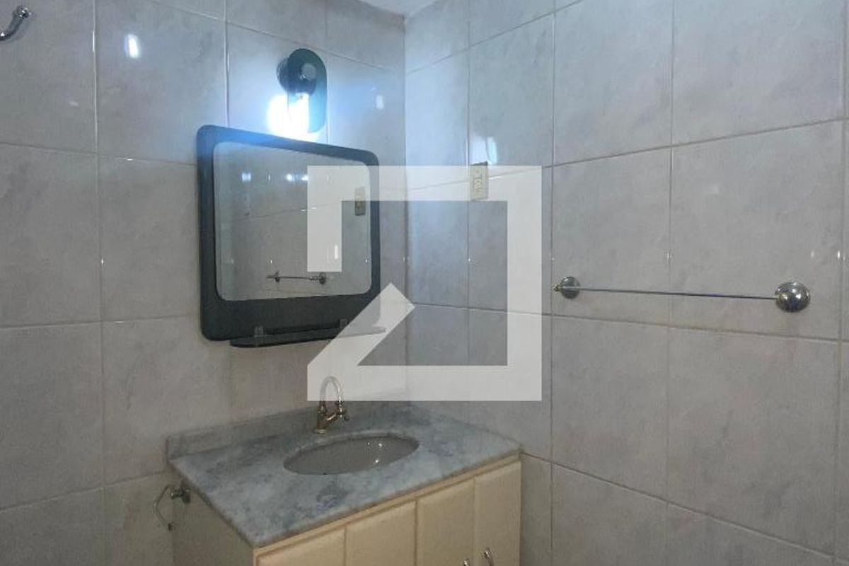 Casa, 4 quartos, 240 m² - Foto 32