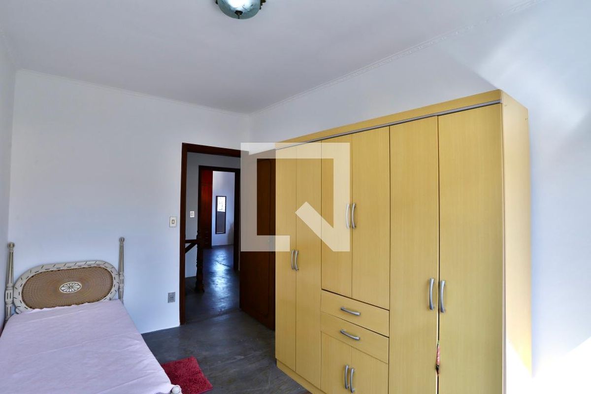 Casa, 3 quartos, 210 m² - Foto 36