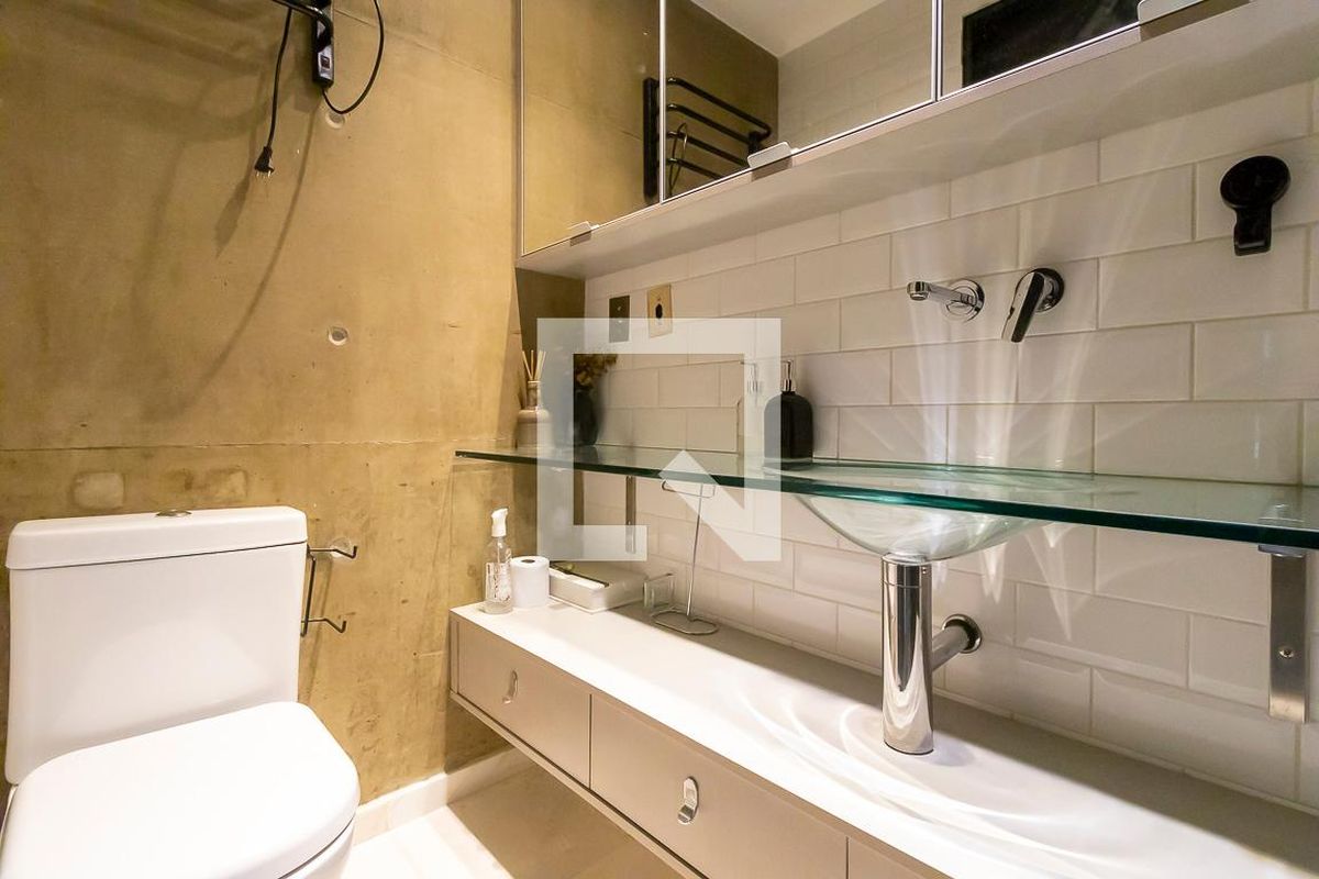 Apartamento à Venda - Cambuí, 1 Quarto,  70 m2 em , Campinas - sp | SoloBR