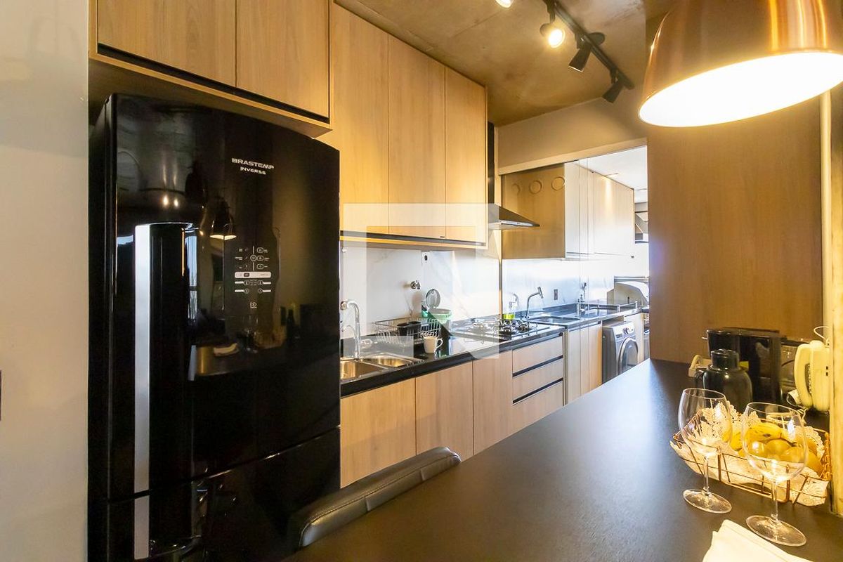 Apartamento à Venda - Cambuí, 1 Quarto,  70 m2 em , Campinas - sp | SoloBR