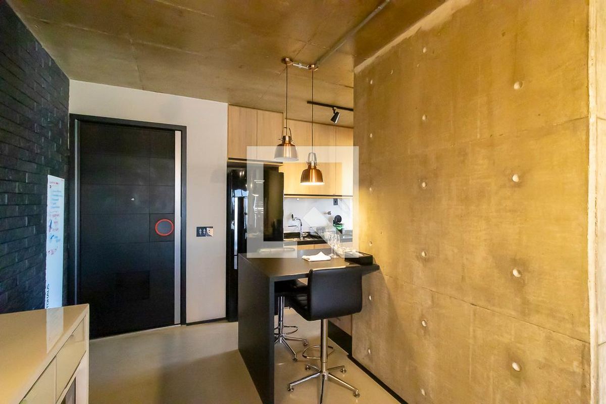 Apartamento à Venda - Cambuí, 1 Quarto,  70 m2 em , Campinas - sp | SoloBR