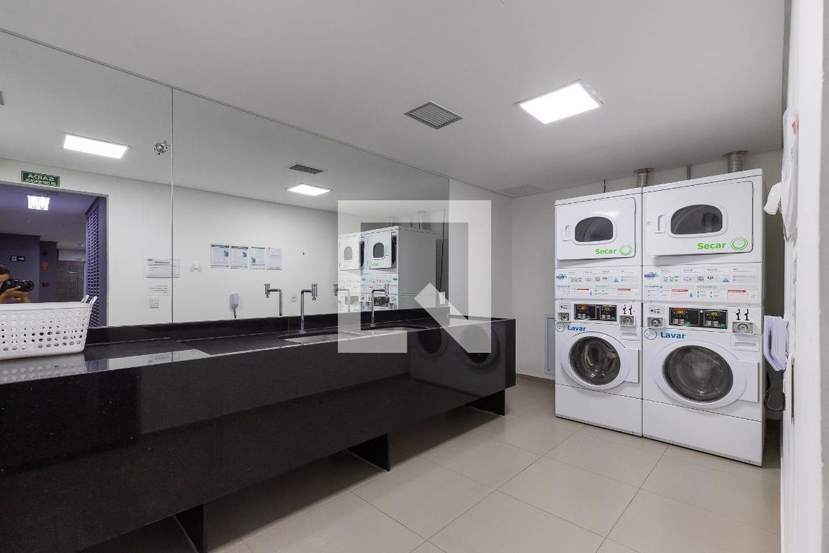 Apartamento à Venda - Cambuí, 1 Quarto,  70 m2 em , Campinas - sp | SoloBR