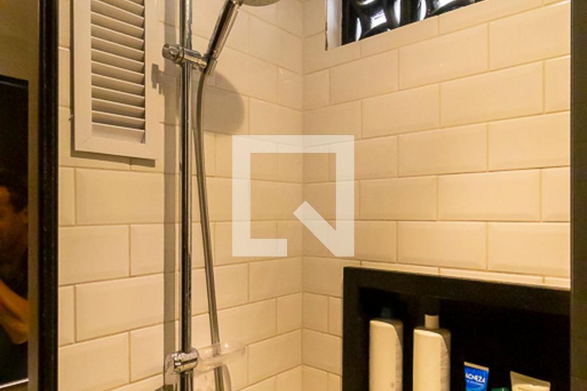 Apartamento à Venda - Cambuí, 1 Quarto,  70 m2 em , Campinas - sp | SoloBR